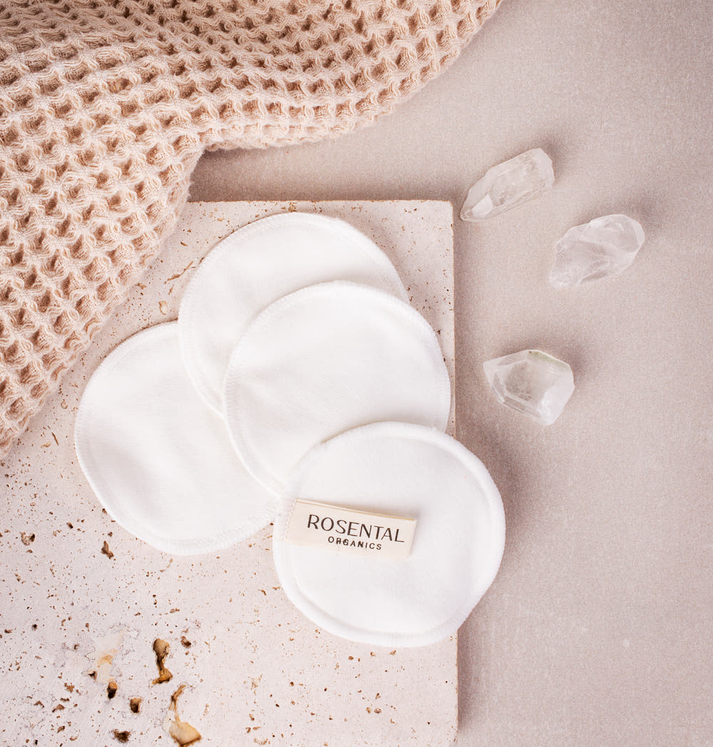 4 cotton pads