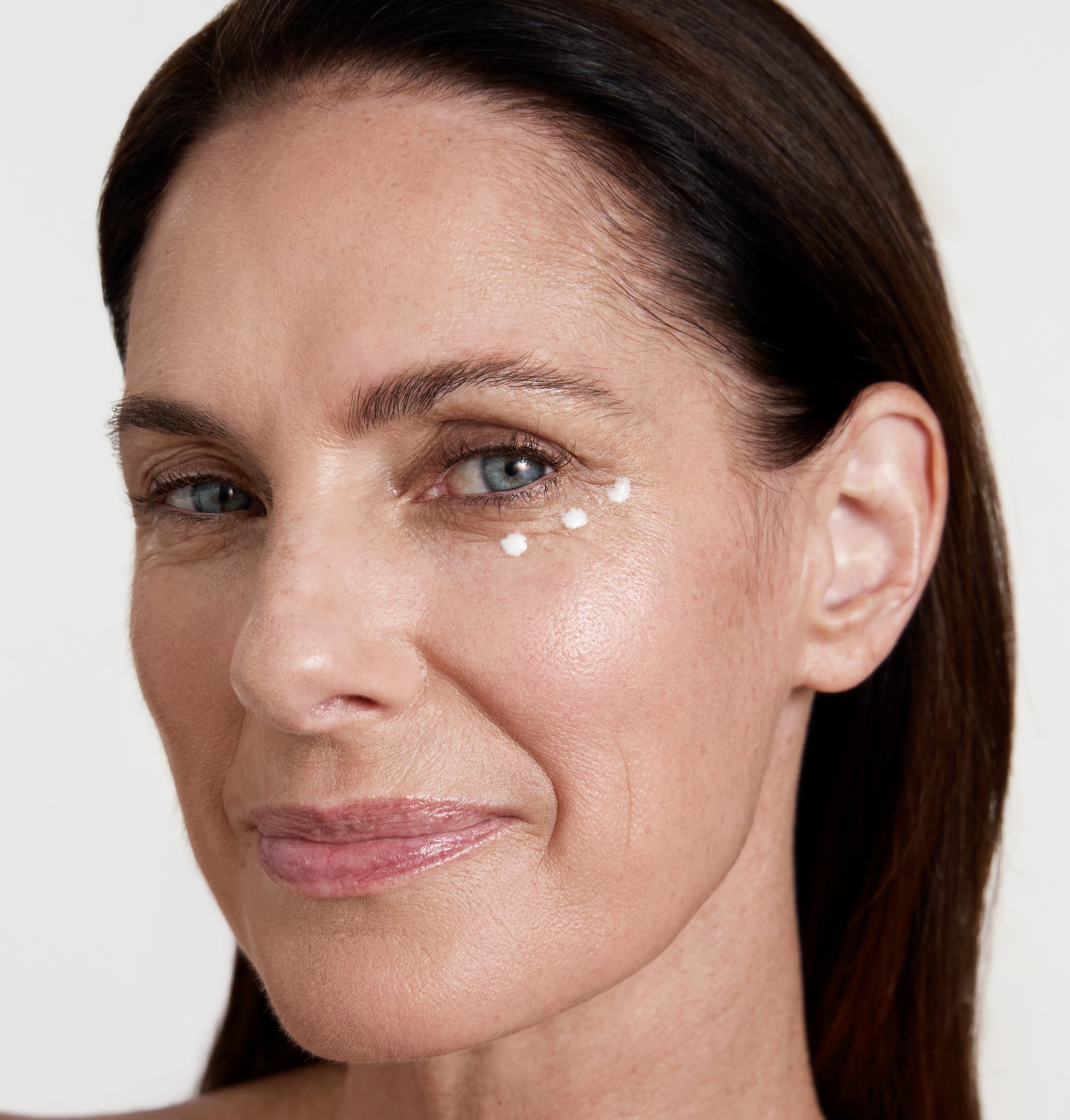 Hyaluronic Eye Balm | Slow aging treatment